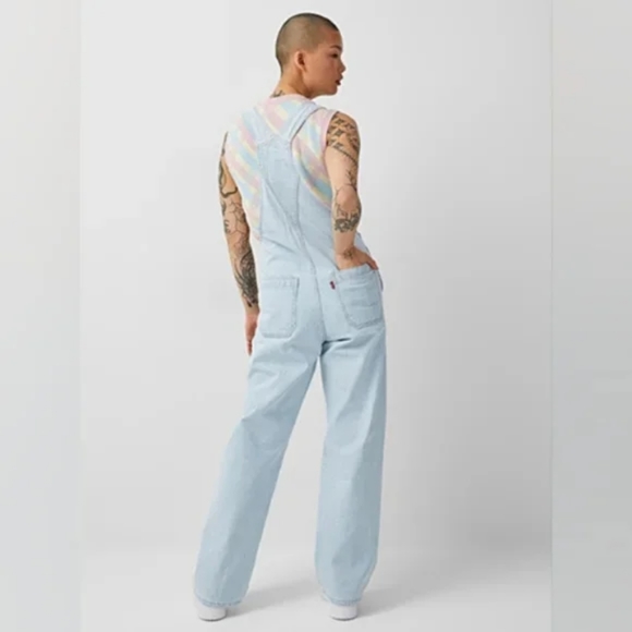 Levi's Loose Fit Overalls Light Wash - Picture 5 of 8